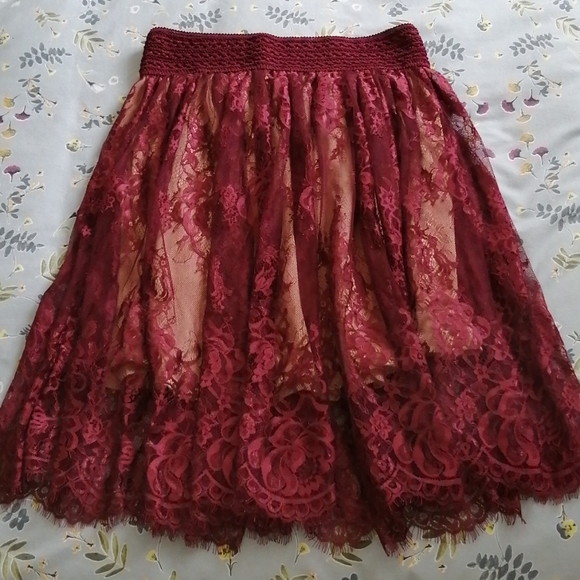 Rue 21 Burgundy skirt size medium